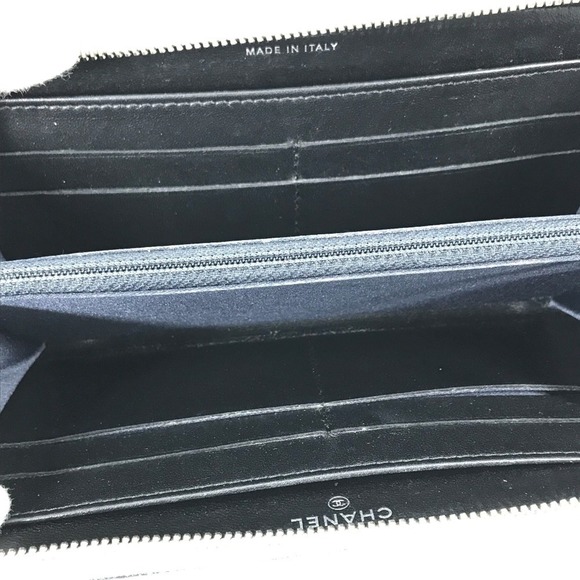 CHANEL Black Leather Wallet - Picture 12 of 16